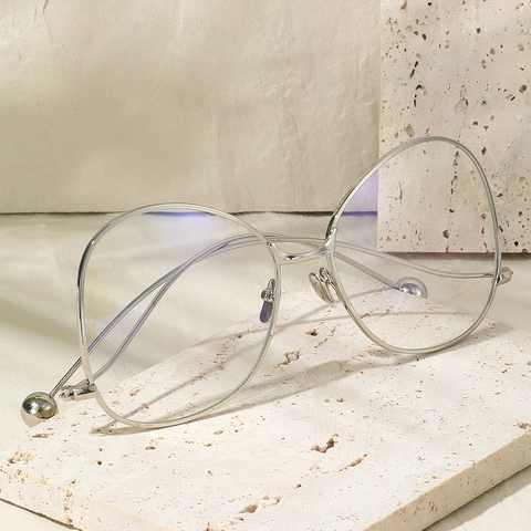Lunettes De Soleil Rétro Surdimensionnées Monture Métal Papillon Verres AC Mode Vintage Femmes Embouts À Billes D'acier