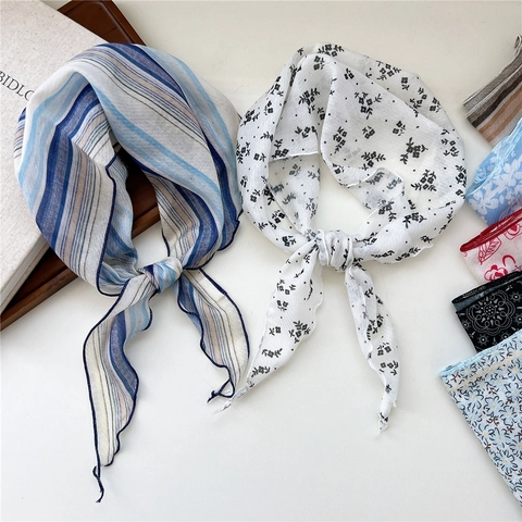 Leichte Damen Dreieckstuch Mit Blumenmuster Dünnes Chiffon Spitze Bandana Halstuch Elegantes Dekoratives Haar-Accessoire