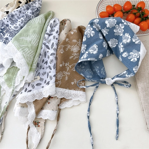 Women Triangle Scarf Head Bandana Heart Lace Trim Viscose Floral Paisley Print Boho Hair Wrap Neck Kerchief Accessory