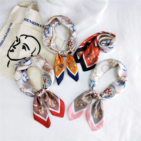 Foulard Quadrato In Raso Di Raso Da Donna Elegante Stampa Equestre Catena Foulard Decorativo Professionale