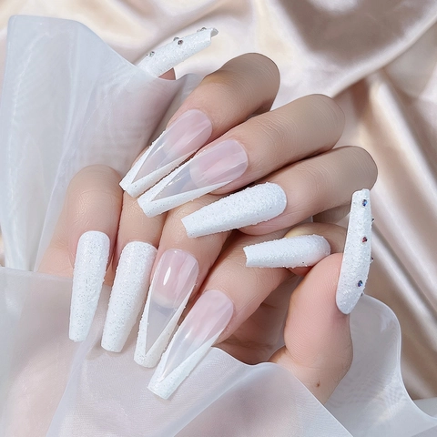 Extra Lange Coffin Press On Nails Witte Glitter V-Vorm Frans Ontwerp Kunstnagels Steentjes Manicure Voor Vrouwen Elegante Zoete Stijl