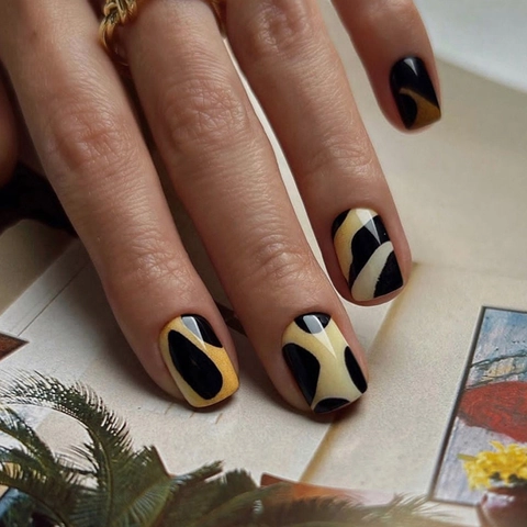 Unghie A Pressione Corte Quadrate Giallo Nero Contrasto Motivo Animalier Moda Tendenza Per Donne Unghie Finte W1238 Con Colla