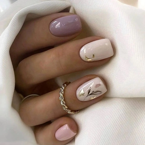 Plaknagels Met Inktbladpatroon Goudfolie Roze Paars Medium Lange Volledige Dekking Kunstnagels Elegant
