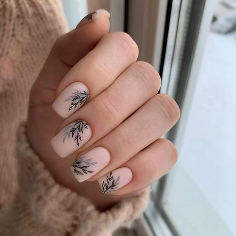 Matte Pink Press On Nails With Black Leaf Silhouette Vintage European Square Shape Artificial Fingernails Women