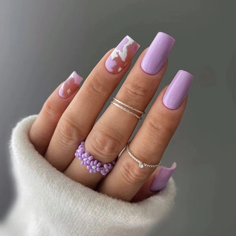 Lavender Purple Cow Print Press On Nails Glossy Marble Texture Mid Length Square Shape For Women Manicure