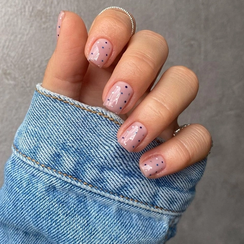 Faux Ongles Courts Carrés Roses Motif À Pois Brillants Paillettes Élégants Ongles Pour Femmes