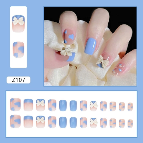 Faux Ongles Courts Carrés Dégradé Bleu Rose Avec Nœud 3D Motif Cœur Amovibles Style Doux