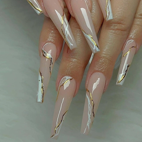Long Coffin Press On Nails Nude Pink Marble Texture Gold Foil Lines Elegant Minimalist Artificial Finger Nails Women