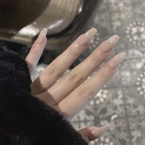 Press On Nails Lange Sargform Nude Farbverlauf Glänzend Full Cover Künstliche Fingernägel Für Frauen
