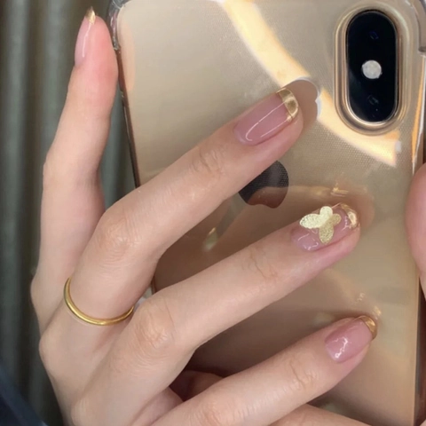 Uñas Postizas Press On Borde Dorado Francés Mariposa Diamantes De Imitación Rosa Nude Brillante Manicura Elegante