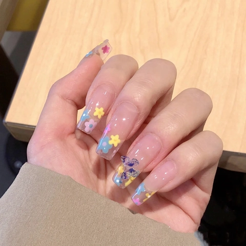Faux Ongles Ballerine Avec Papillon 3D Et Motifs De Petites Fleurs Ongles Artificiels Pour Femmes Détachable Couverture Totale
