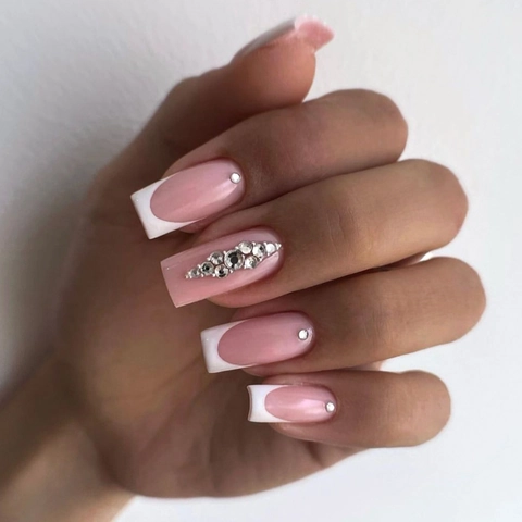 Unghie Finte Press On Lunghe Rettangolari French Manicure Punte Bianche Base Rosa Con Strass Manicure Elegante Donna