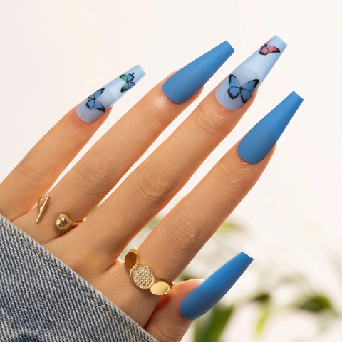 Press On Nails Long Coffin Shape Klein Blue Matte Butterfly Pattern Artificial Fake Nail Patches For Women DIY Manicure
