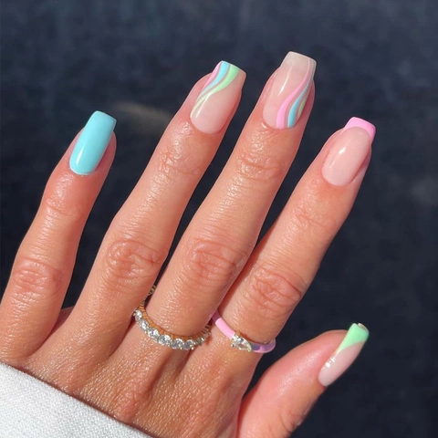 Unghie Finte A Pressione Con Onde Colorate Lucide Azzurro Rosa French Tip Forma Bara Unghie Artificiali Lunghe Per Donne