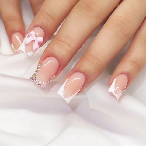 French Tip Press On Nails With 3D Butterfly Bow Rhinestone Decoration Sweet Nude Pink Long Square Plastic False Nails For Women