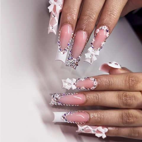 Unghie Finte Coffin Lunghe French Tip Rosa Bianco Con Fiocchi 3D E Strass Unghie Artificiali Manicure DIY