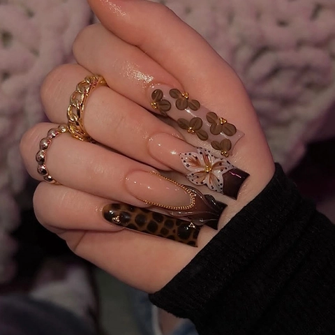 Long Coffin Press On Nails Leopard Print 3D White Flower Metal Chain French Style Full Cover Elegant Brown Fake Nails