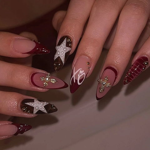 Burgundy Red Almond Press On Nails With 3D Gold Cross Star Artificial Pearl Decor French Tip Crocodile Pattern Elegant For Women