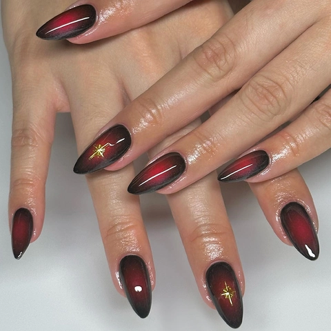 Uñas Postizas Almendradas Ombré Rojo Negro Ojo De Gato Retro Gótico Con Estrella Cruz Dorada Y Pestañas Adhesivas