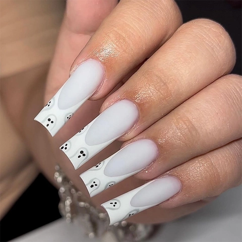 Halloween Press On Nails Long Coffin Bianco French Viso Di Fantasma Unghie Finte Opache Per Donne