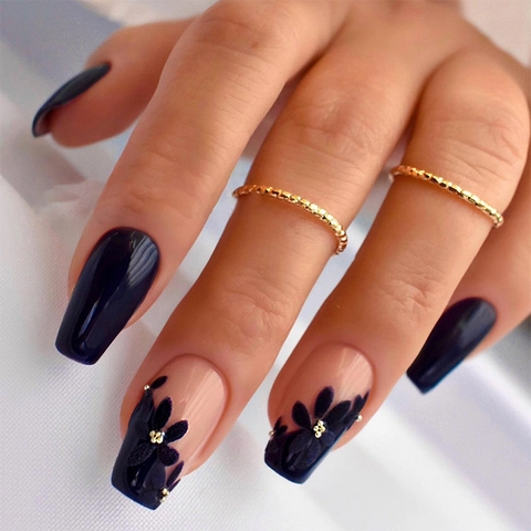 Unghie A Pressione Fiori Neri 3D Bara Trapezio Unghie Finte Lunghe Lucide Con Perline Dorate Manicure Artificiale Donne