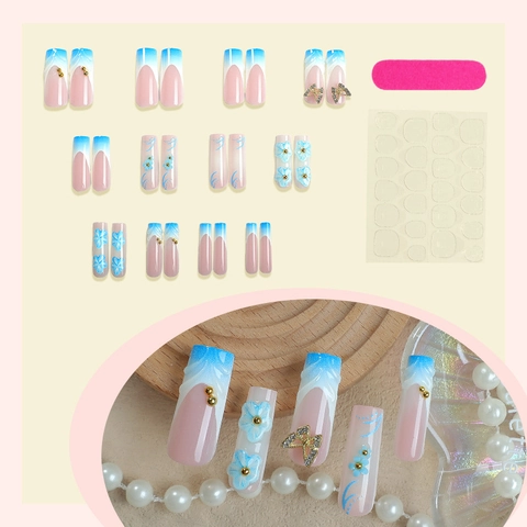 Faux Ongles À Presser Cercueil Long Dégradé Bleu Blanc Style Français Avec Fleurs 3D Et Accents De Strass Papillon