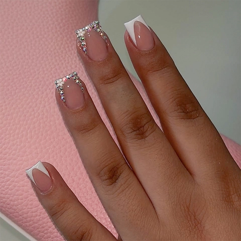 French Press On Nails With Rhinestones 3D Flowers Short Square Shape Nude Pink White Tips Elegant Artificial Fingernails