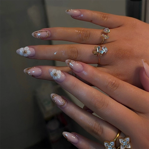 Almond Press On Nails 3D Flower Gilt Borders Glossy French Style Nude Pink Nontoxic DIY Manicure Elegant False Nails