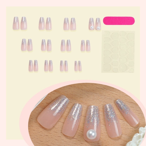 Uñas Postizas Largas Ataúd Estilo Francés Degradado Brillo Plateado Acento Perla Artificial Rosa Nude Semitransparente Para Mujeres