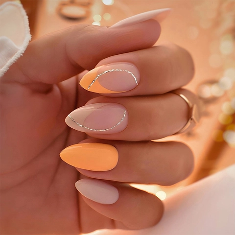 Unghie Finte Mandorla Arancione Rosa Linea Glitter Argento Motivo Geometrico Manicure Artificiale
