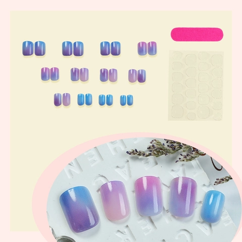 Unghie Finte Press On Sfumate Blu Lucide Corte Quadrate Stile Mirtillo Estate Manicure Per Donna