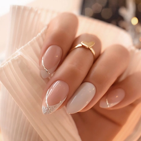 Press On Nägel Mandel Lang Nude Rosa Französischer Stil Spitze Muster Silber Glitzer Linie Falsche Nägel