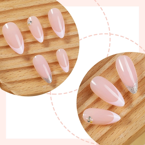 Unghie Finte French Con Punte Bianche Glitter Argento Strass Künstliche Perle Decorazione Forma A Mandorla Base Rosa Manicure Fai Da Te Elegante