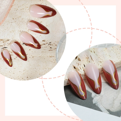 Unghie Finte A Pressione Stile Francese Forma Mandorla Marrone Nude Bianco Con Linee Ondulate Dorate