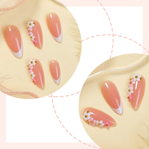Mandel Französisch Aufklebe Nägel Mit 3D Weißen Blumen Goldperlen Nude Rosa Glänzende Elegante Künstliche Nägel