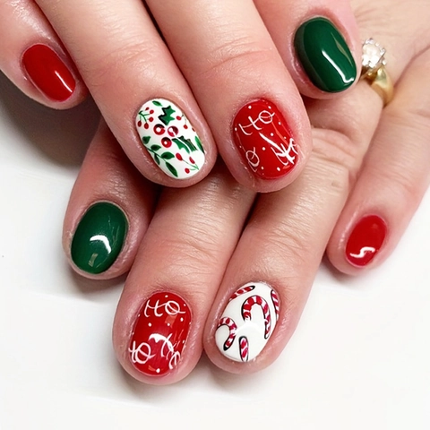 Christmas Press On Nails Red Green Glossy Short Square False Nails Holiday Candy Cane Pattern Resin