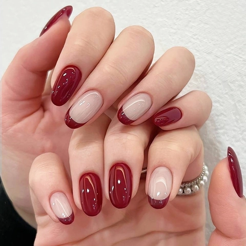 Unghie Finte Press On French Tip Ovali Rosso Scuro Nude Lucido Per Donna Con Linguette Adesive E Lima