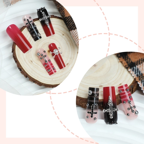 Unghie Finte Long Coffin Gothic Cross Skull 3D Metal Charms Red Black Ombre Unghie Artificiali Con Lima Linguette Adesive