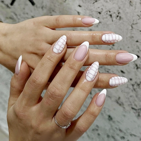 Unghie Finte Press On Rosa Bianco French Tip Forma Mandorla Motivo Coccodrillo Lunghe Lucide ABS Per Donne Manicure DIY
