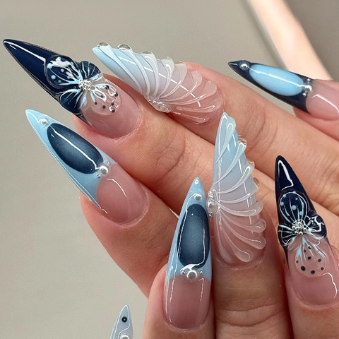 Gradient Blue Press On Nails With 3D Relief Flower And Artificial Pearl Almond Shape Long Stiletto False Nails For Women