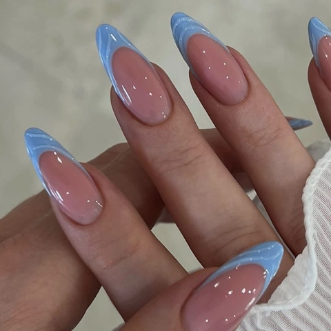 Unghie Finte Press On French Tip Blu Effetto 3D Onde D'acqua Marmo Forma A Mandorla Lunga Plastica Lucida