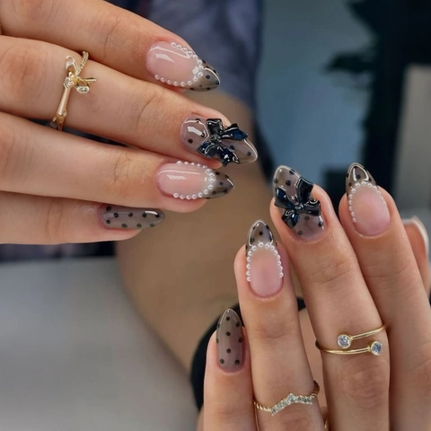 Almond Shape Press On Nails French Style Polka Dot 3D Bow Artificial Pearl Decor Resin Fake Nails