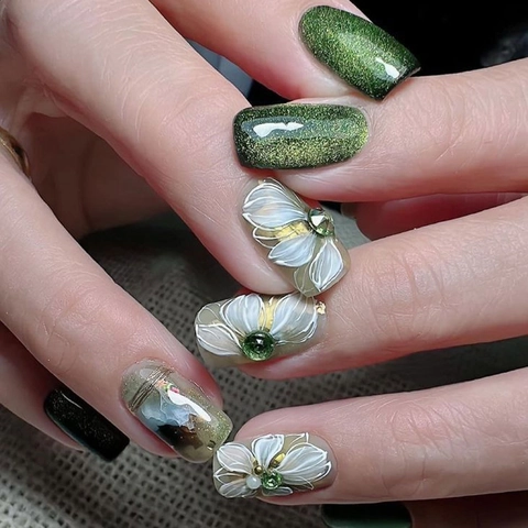 Grüne Quadratische Künstliche Nägel Blumendesign Strass Glänzend Elegant Tragbare Falsche Nägel Mit Kleber Und Feile