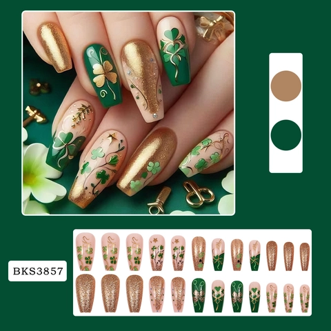 Press On Nails Lange Sargform Französischer Stil St Patrick Day Gold Grün Klee Glänzend Künstliche Fingernägel Kleber