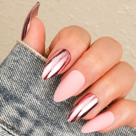 Unghie Finte Mirror Pink Metallic E Opache Press On Nails Forma Mandorla Stiletto Per Donne Unghie Artificiali Lunghe