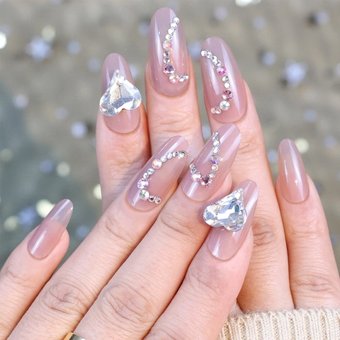 Faux Ongles Faits À La Main Strass Cœur Rose Translucide Forme Amande Pour Femmes