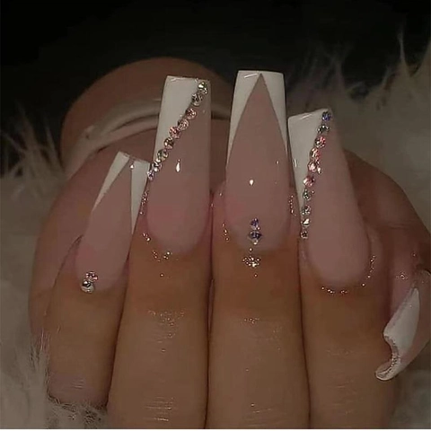 Coffin Long False Nails French White V Tip Rhinestone Nude Pink Glossy Artificial Fingernails For Women