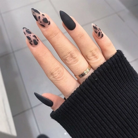 Matte Schwarze Leopard Print Press On Nägel Mandelform Mittellang Künstliche Falsche Nägel Für Frauen