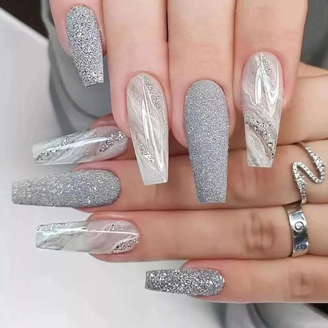 Unghie Finte Lunghe Coffin A Pressione Con Motivo Marmo Grigio Bianco Glitter Argento Manicure Quotidiana Per Donne