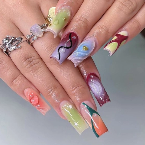 Medium Length Press On Nails 3D Heart Smudge Gradient Design Square Artificial False Nails For Women Professional Manicure